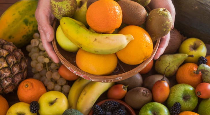 أخصائيو التغذية يوصون.. 4 فواكه شتوية لا غنى عنها!