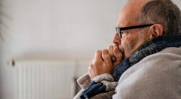 شعورك بالبرد أكثر من الآخرين.. قد يكون تلميحا من جسمك لشيء خطير! ما هو؟