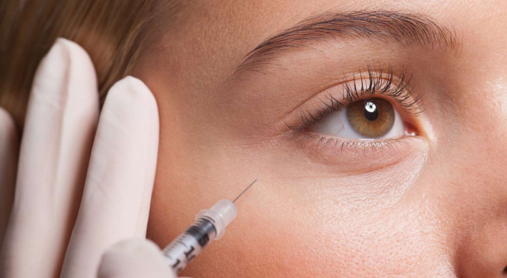 أبرز التقنيات غير الجراحية في عالم التجميل في عام 2025