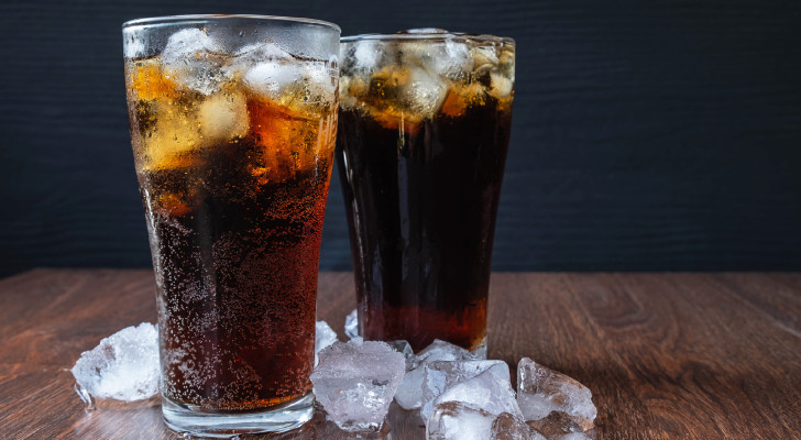 ماذا يحدث للكبد عندما نشرب مشروبات الدايت؟