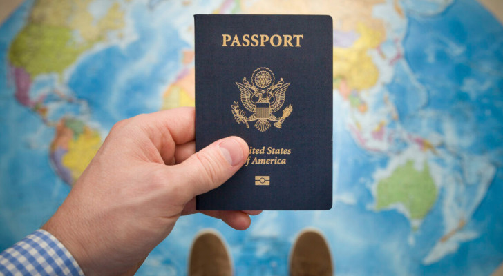 وجوه جامدة… لماذا تمنع الابتسامة العفوية في صور جوازات السفر أو التأشيرات؟