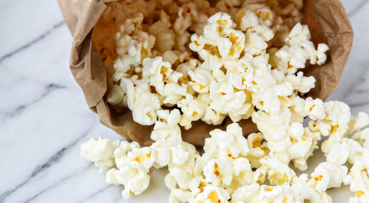 تجنبها: 8 أطعمة يومية خطيرة وتقضي عليك.. منها البوشار المعد بالميكرويف!