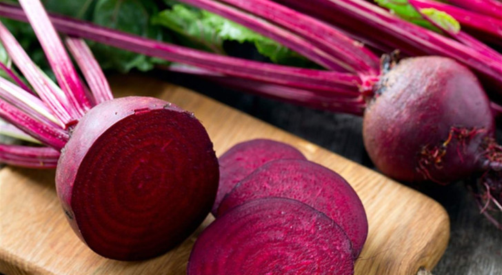 ما أفضل طريقة لتناول الشمندر لكسب أكبر كمية ممكنة من الحديد؟