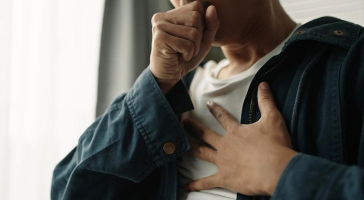 السعال القلبي.. 6 علامات للسعال قد تكشف عن مشكلات قلبية خطيرة