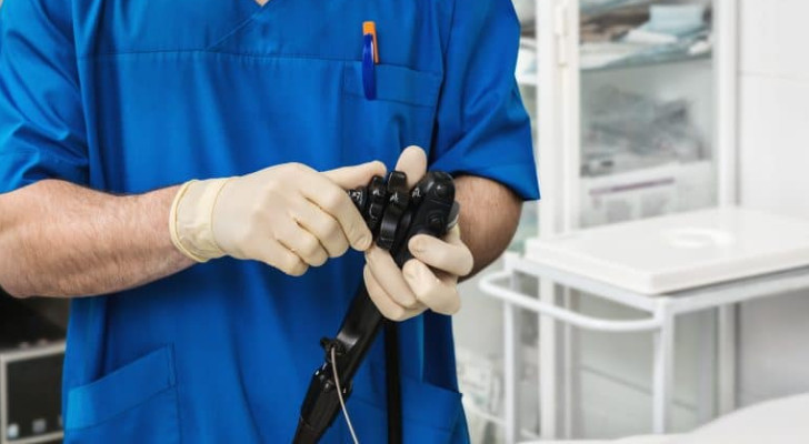 لا تستهين.. حالات طبية تتطلب منك إجراء تنظير هضمي علوي وسفلي