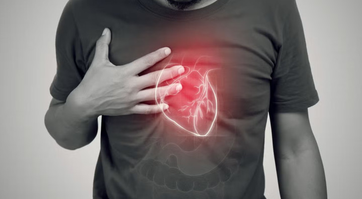 لماذا نشعر أحيانا بأن نبض القلب أصبح فجأة غير منتظم ثم يعود طبيعيا؟