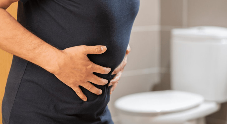 4 أعراض مبكرة لسرطان القولون يجب على الشباب معرفتها