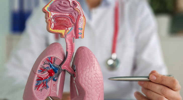 ظاهرة مقلقة عالميا: ارتفاع سرطان الرئة بين غير المدخنين.. والأسباب صادمة وغير متوقعة!