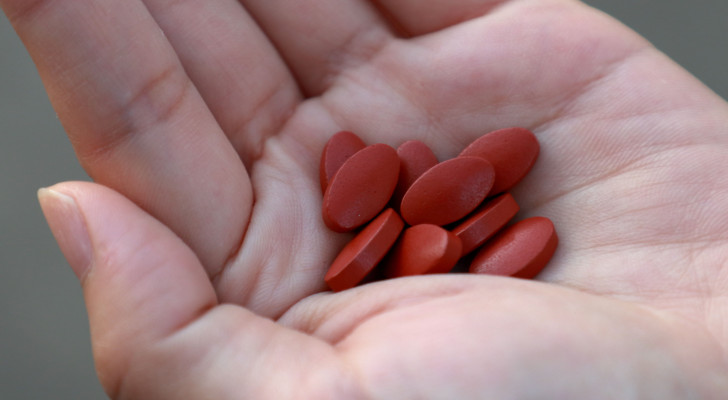هل تأخذ مكملات الحديد باستمرار؟ ماذا يحدث في الجسم إذا ارتفع مستوى الحديد؟