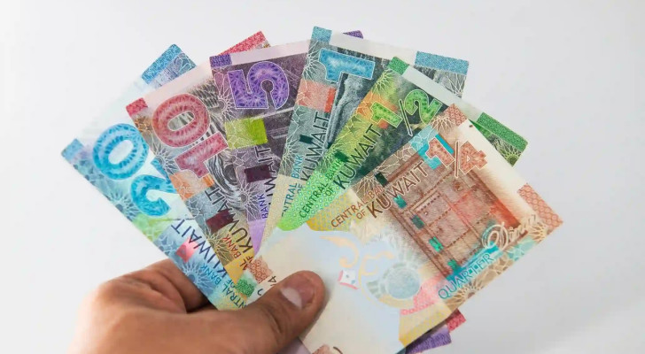 الكويت تطلق مبادرة جديدة: صرف راتب شهري للنساء غير المتزوجات بعد سن الثلاثين!