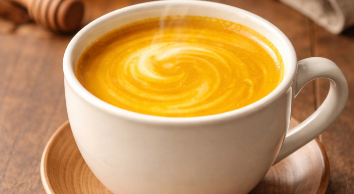 هل سمعتم بالقهوة الذهبية؟ مشروب صحي يتصدر الترند.. ما أبرز فوائده وأضراره؟