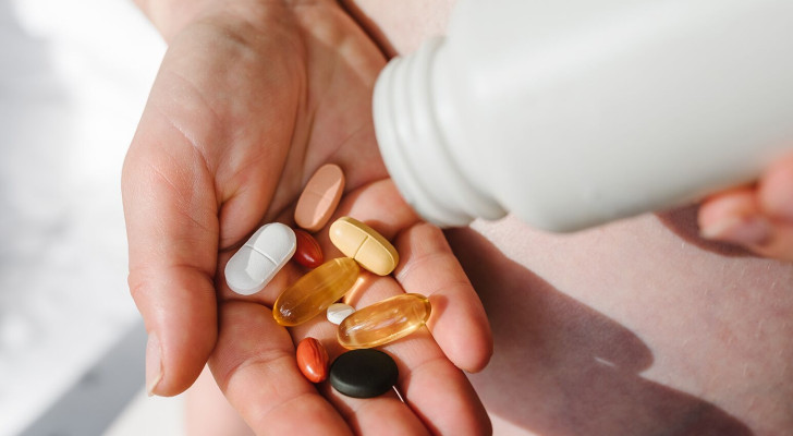 للأشخاص الذين يأخذون الفيتامينات باستمرار… متى يحدث تسمم الفيتامينات؟