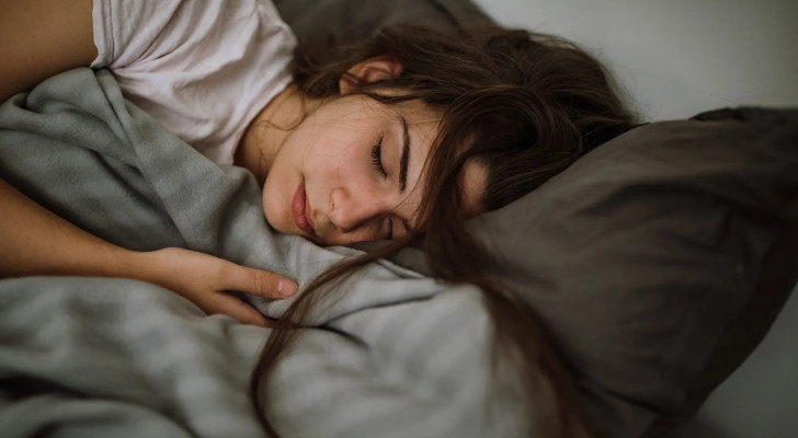 الليل هو مصنع الذكاء: خبراء يجزمون أن النوم المبكر مفتاح التفوق!