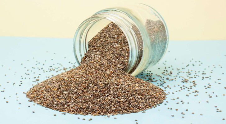 أكثر 7 أطعمة فيها أوميجا 3: فوائد صحية تدعم القلب والدماغ