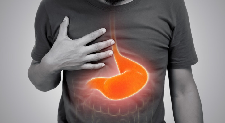 لا تتجاهل هذه العلامات.. أعراض قرحة المعدة التي تكشف المرض مبكرا