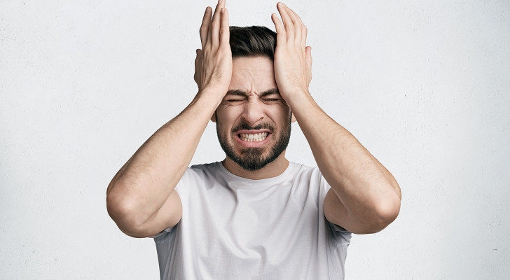 هل تنسى كثيرا؟.. متى يكون النسيان عابرا ومتى يحتاج إلى طبيب؟