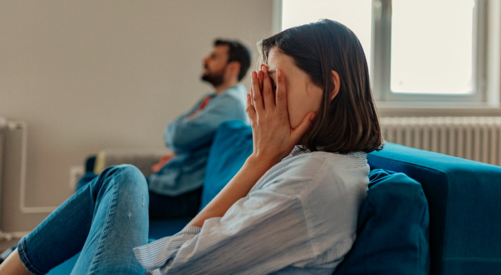 من يشعر بالغيرة على الطرف الآخر أكثر: الرجل أم المرأة؟