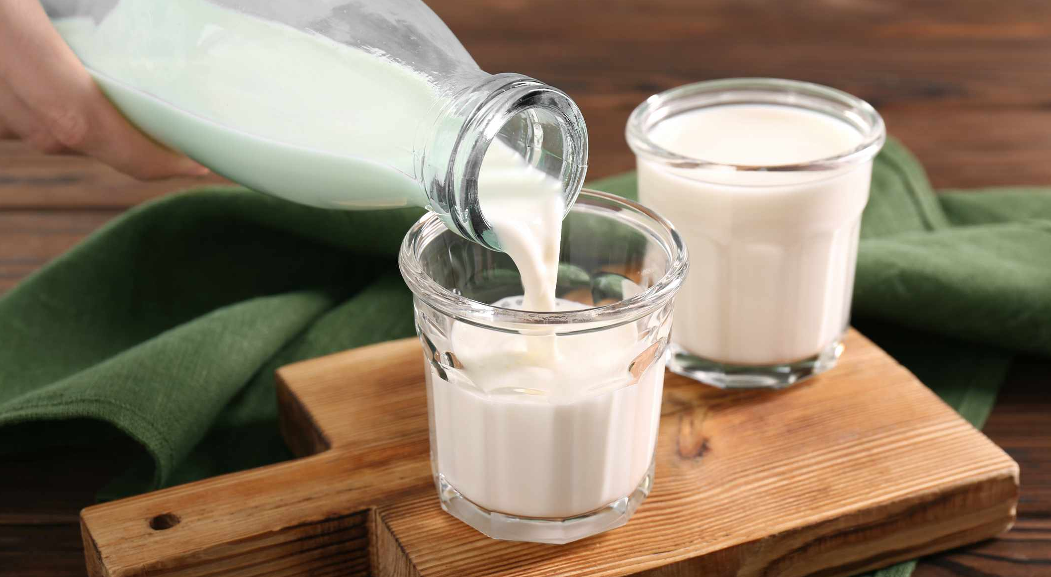 دراسة: هل يفاقم شرب الحليب نزلة البرد لدى الطفل؟