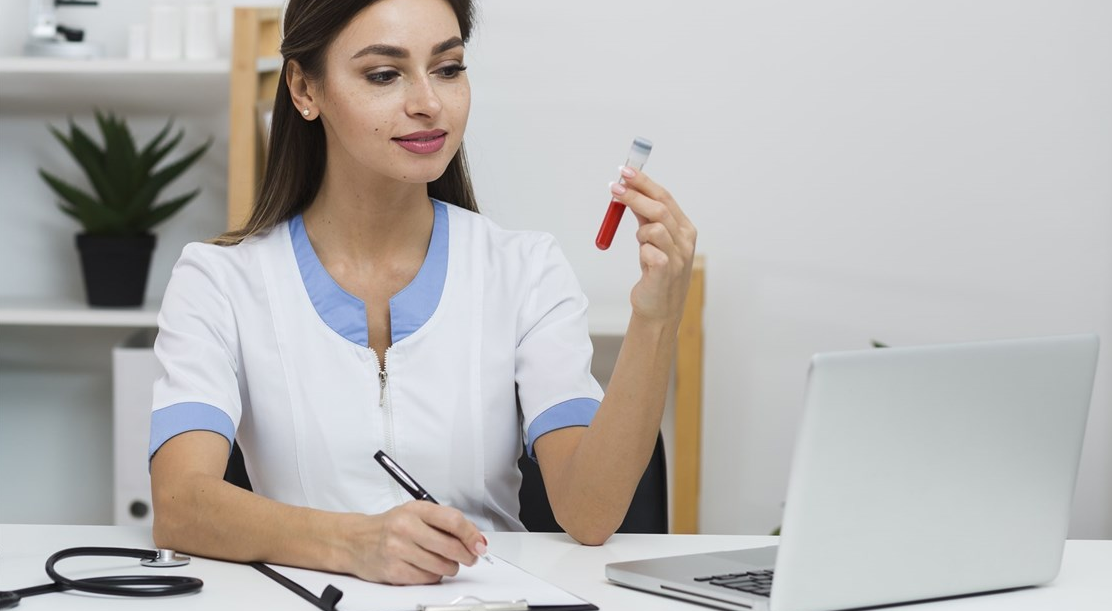 فحص بسيط… ممكن ينقذ حياة .. إسال أخصائية النسائية