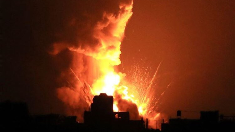 غزة تُقصف بعد إنفجار بيروت وتتصدر الترند