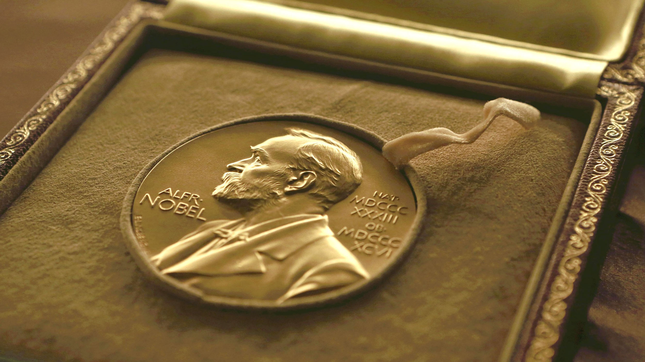 رفع قيمة جائزة نوبل لـ 10 ملايين كرونة سويدية
